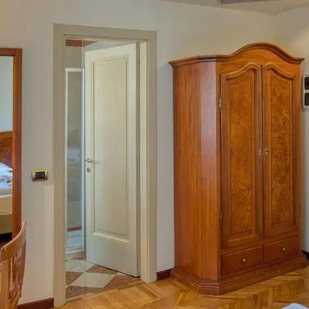 Szálloda Galeazzi Gardone Riviera