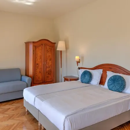 Galeazzi 4*