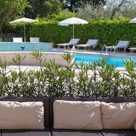 Galeazzi Szálloda Gardone Riviera