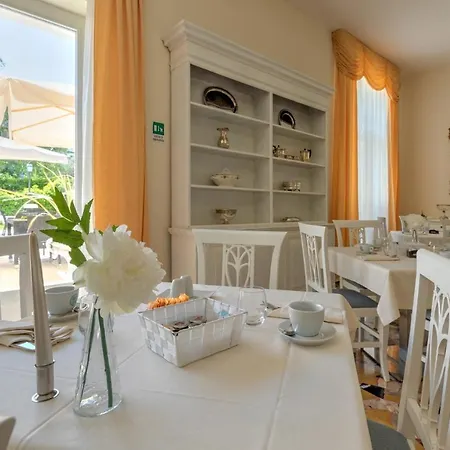 Galeazzi Szálloda Gardone Riviera