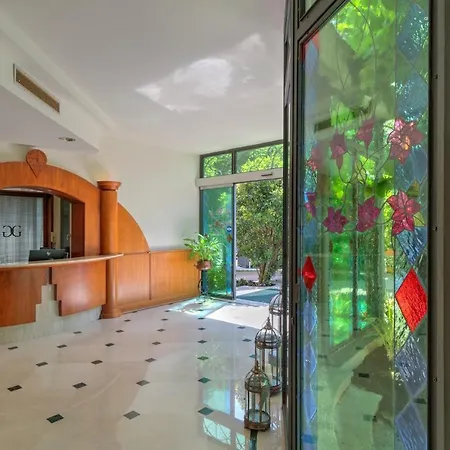 Galeazzi Szálloda Gardone Riviera