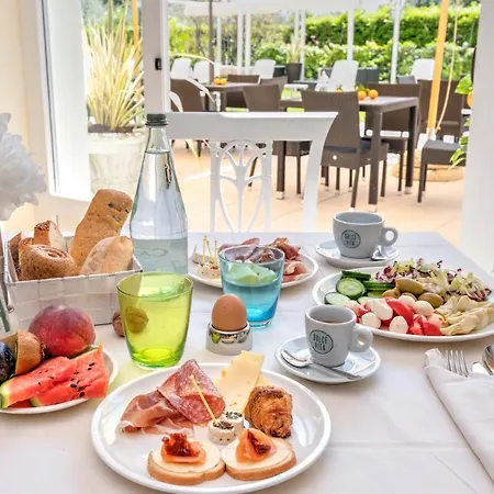 Galeazzi Szálloda Gardone Riviera