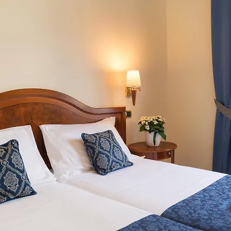 Galeazzi Szálloda Gardone Riviera